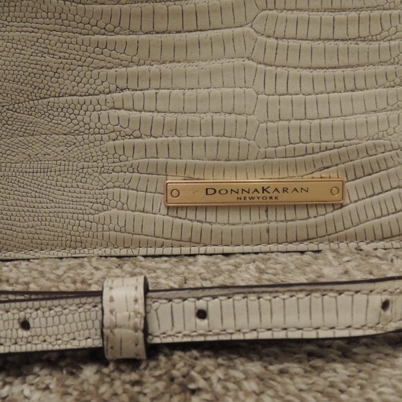 Donna Karan New York Ivory Faux Lizard Clutch Crossbody Gold Chain Bag - Picture 2 of 9